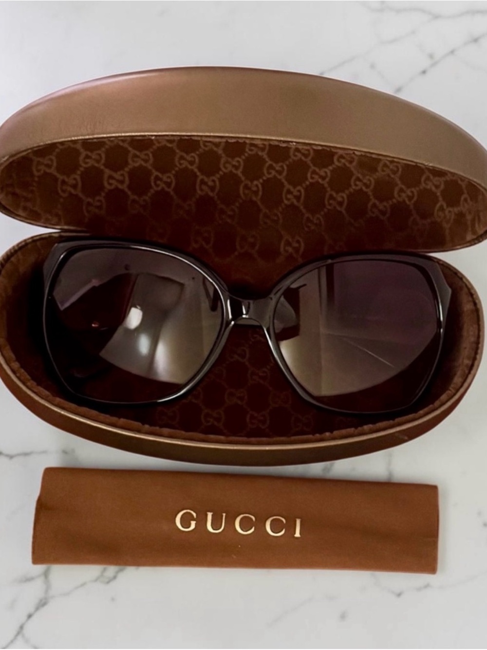 NWOT Gucci Oversized Tortoise Sunglasses with Case - Picture 3 of 5